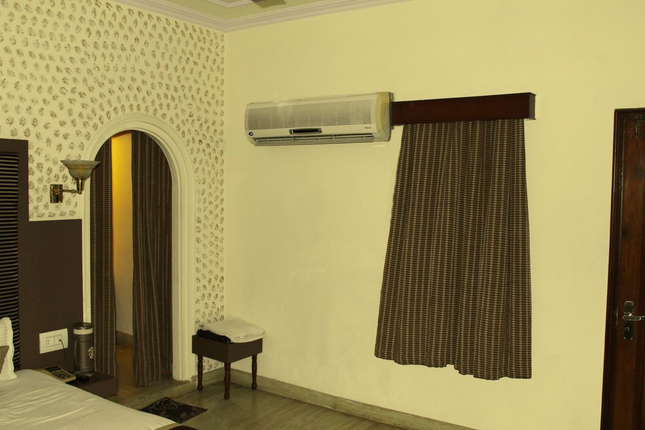 Hotel Goyal Divisione di Divisione di Jaipur Esterno foto